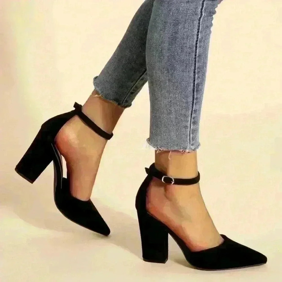 Shein Minimalist Chunky Heeled Court Pumps (SH65) - Picture 1 of 11